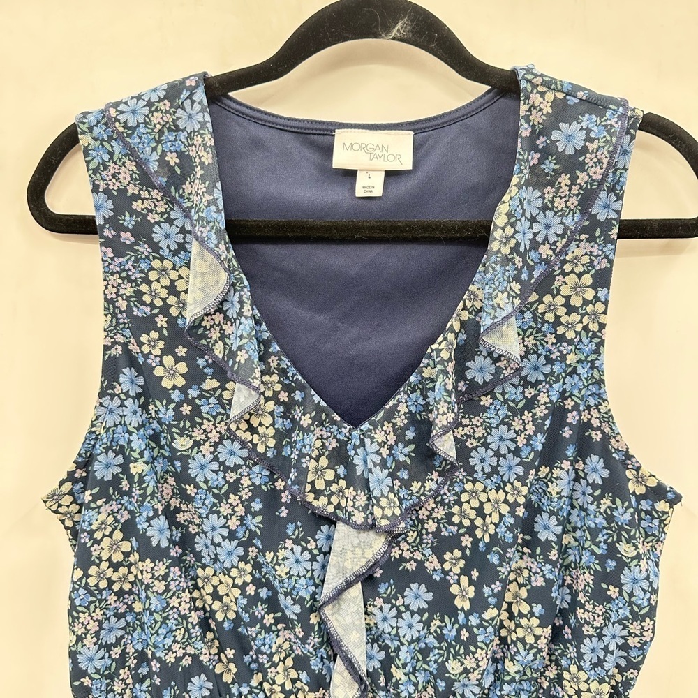 MORGAN TAYLOR blue floral ruffle neck woman cottagecore coastal grandma tank L - Picture 3 of 11